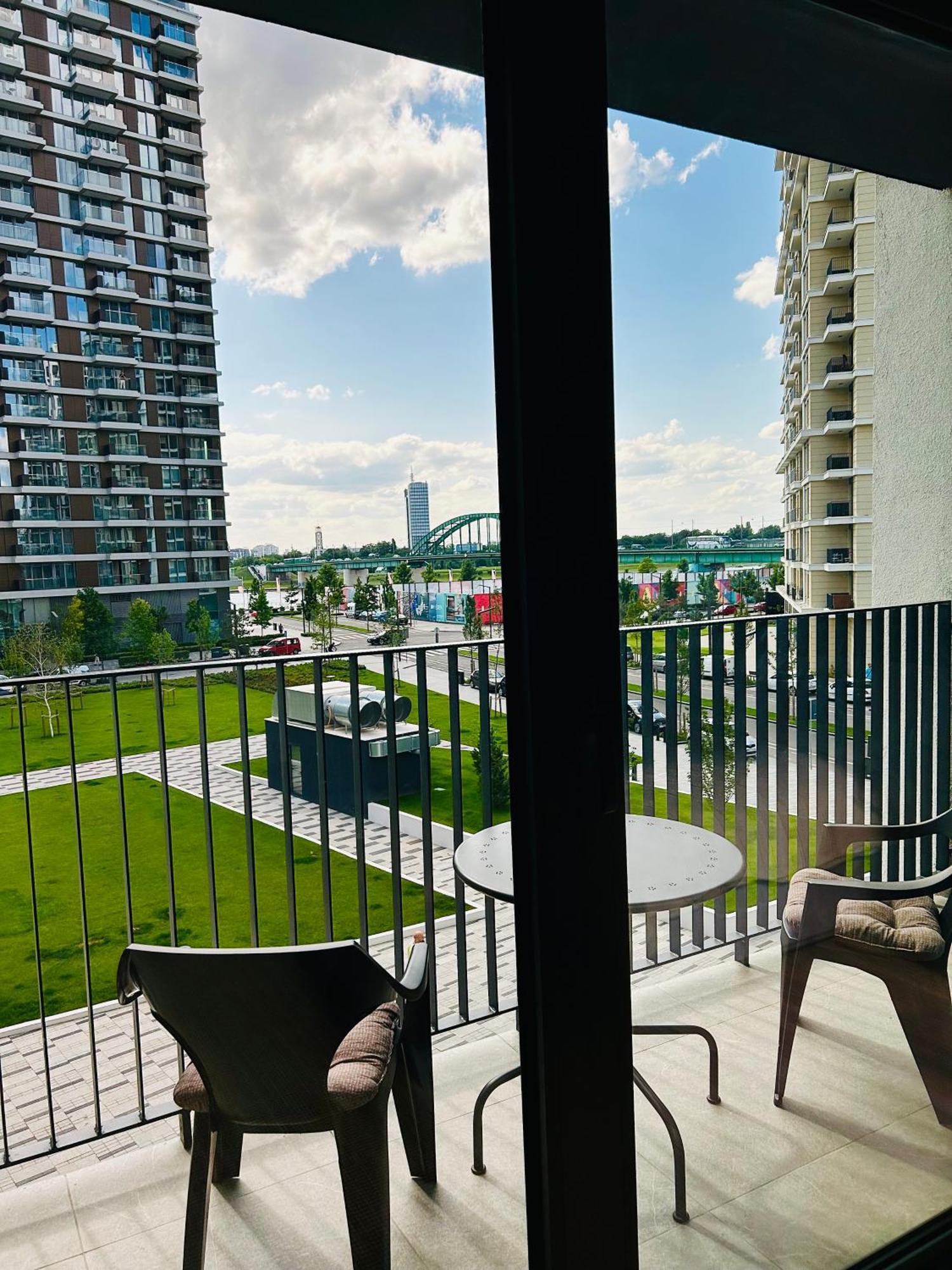 Luxury Waterfront View - BW Apartment River View Belgrado Exterior foto